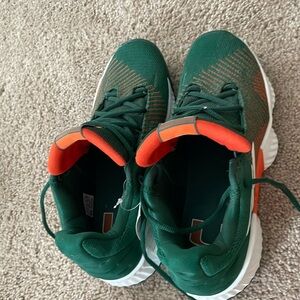 Miami Adidas Basketball Sneakers - Pro Bounce Low